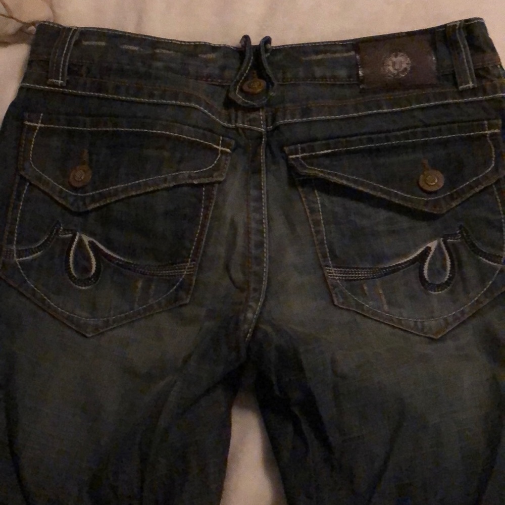 Buckle Kentucky Jeans.  Size 34 like new.